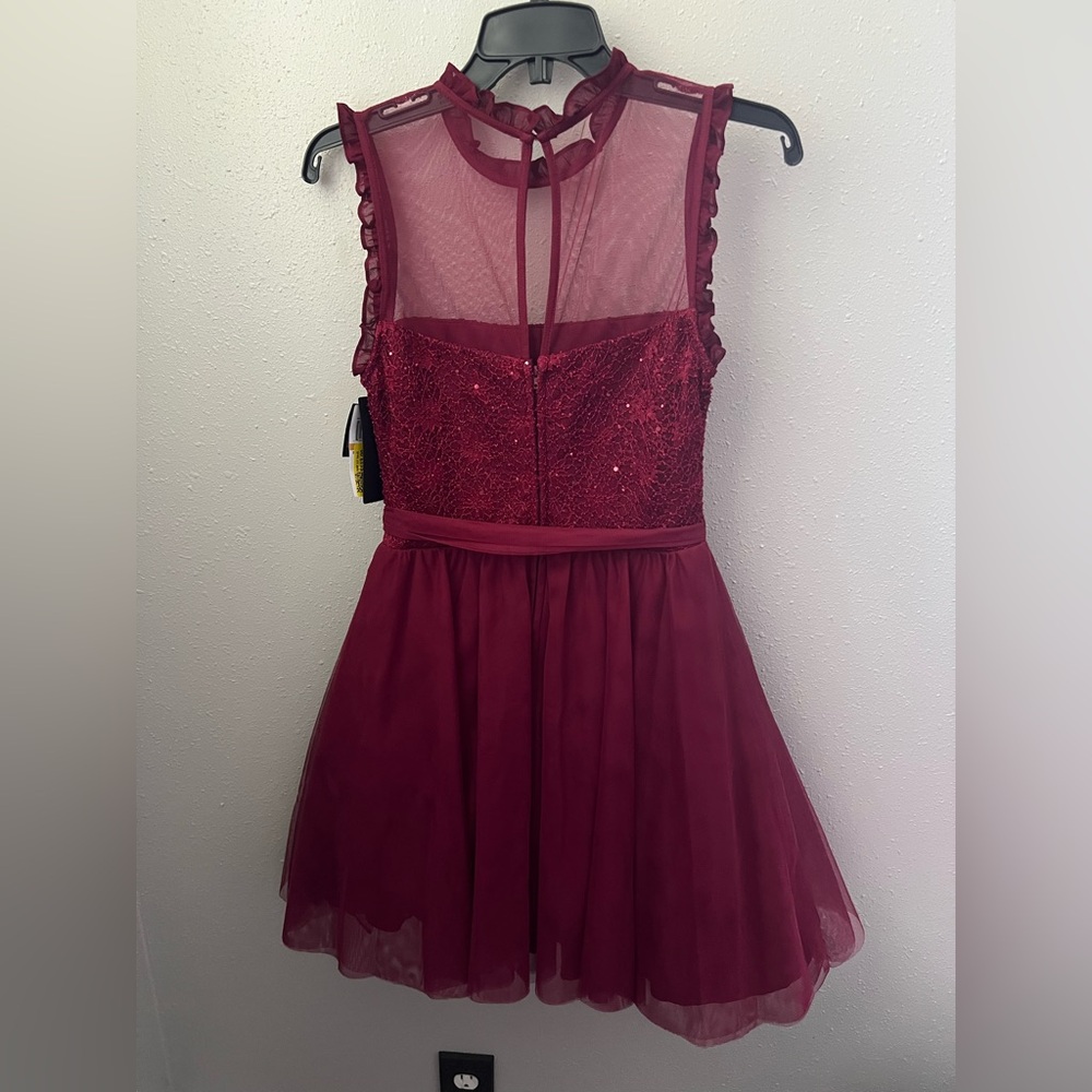 City Studios Juniors' Illusion Fit & Flare Dress Size 3/4 New - Picture 5 of 10